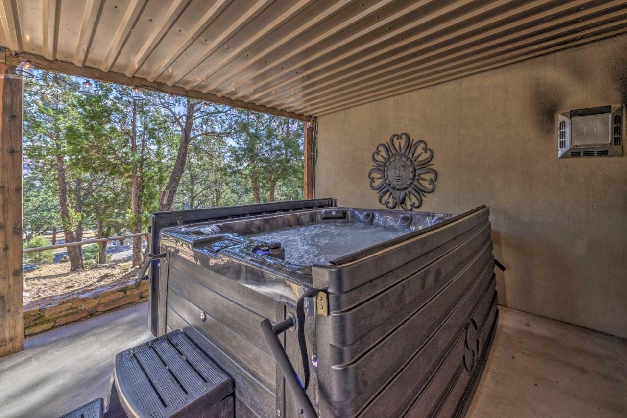 Roomy Ruidoso Retreat With Deck, Grill, And Mtn Views! Extérieur photo