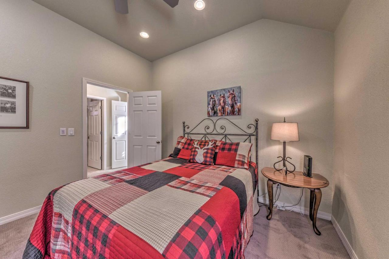 Roomy Ruidoso Retreat With Deck, Grill, And Mtn Views! Extérieur photo
